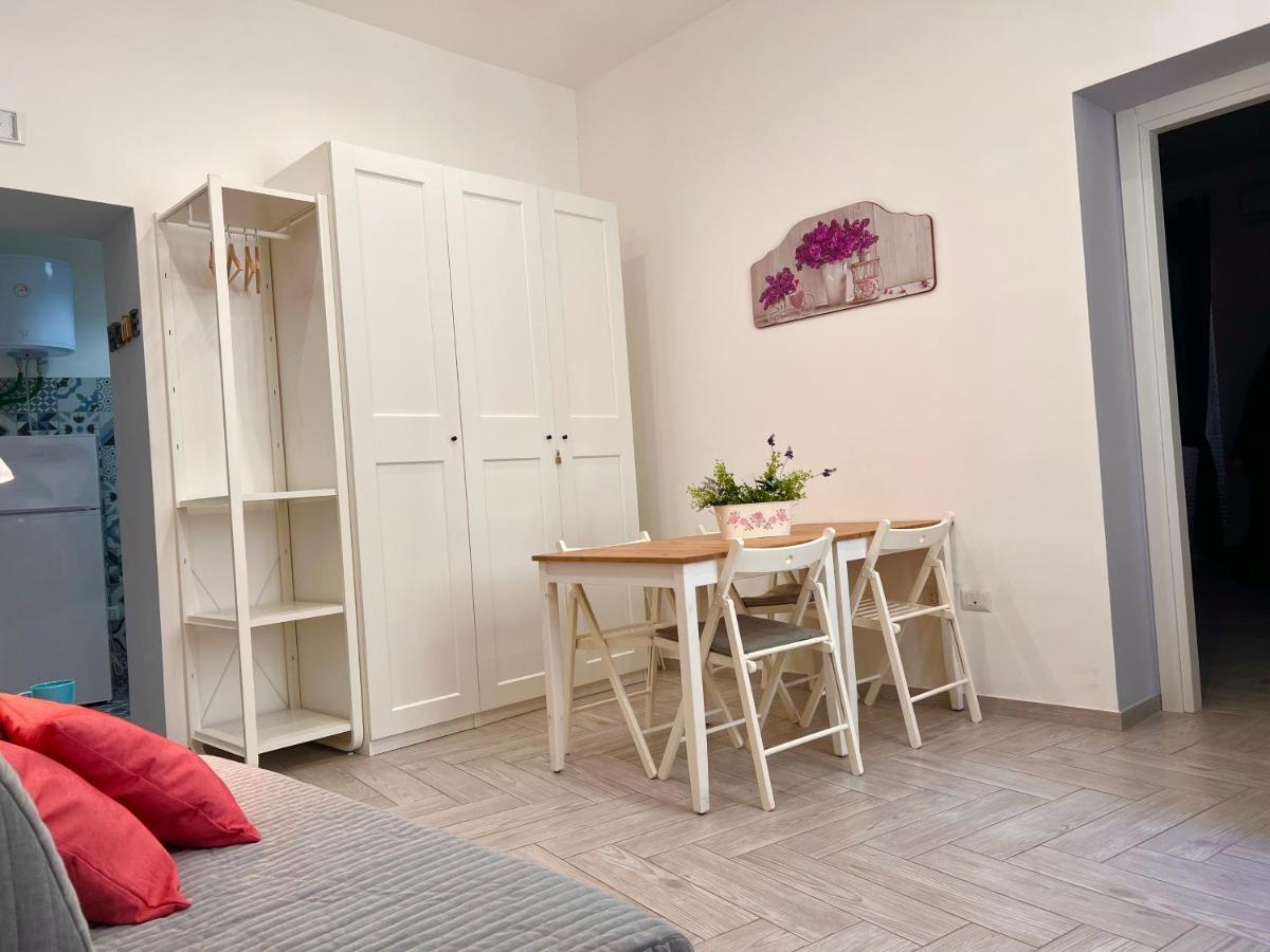 Vico Longo 25 - Ensuit Flat In The Heart Of Naples Exterior photo